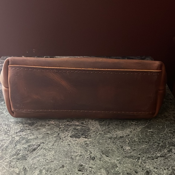 New Portland Leather Goods Eclipse. Dark smooth brown w. great pull up. - Picture 3 of 5